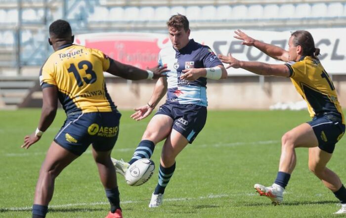 Photographe : https://www.paris-normandie.fr/id385657/article/2023-02-05/rugby-f2-le-havre-sest-balade-amiens