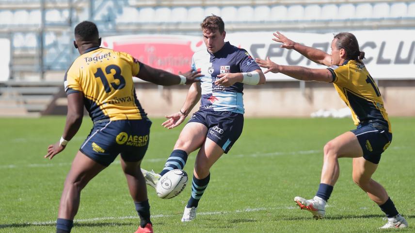 Photographe : https://www.paris-normandie.fr/id385657/article/2023-02-05/rugby-f2-le-havre-sest-balade-amiens